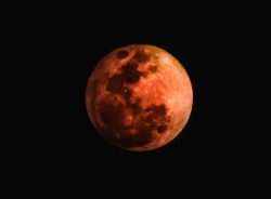 赤い月は不吉 名前はある 理由や意味も詳しく解説 雑学ノート